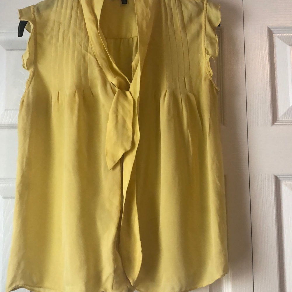 Anne Klein button down blouse